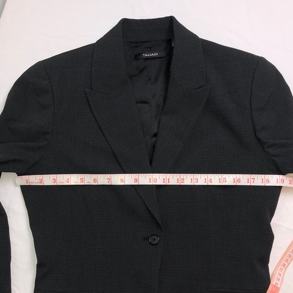 Tahari Suit Jacket(10)and Pants(8) - Picture 7 of 16